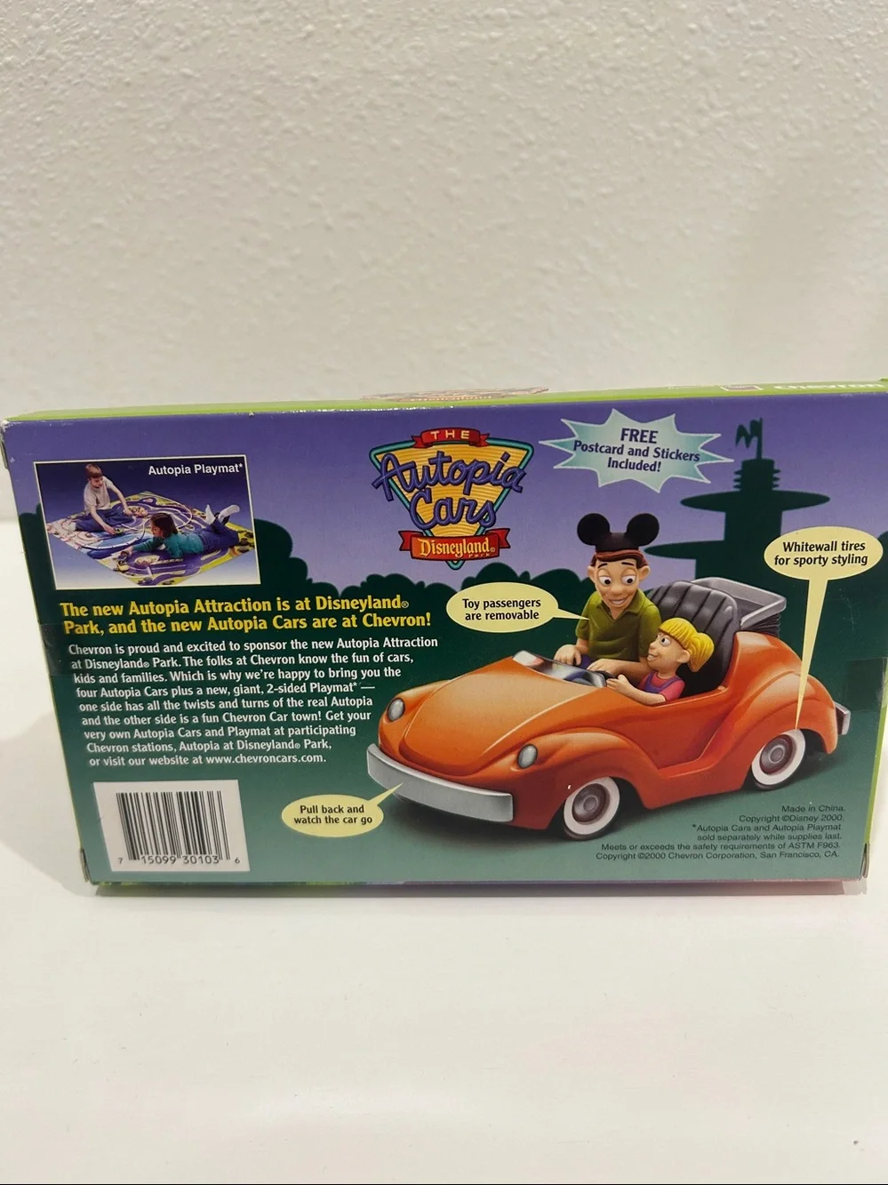 Vintage Y2K 2000 Chevron Cars Disneyland Autopia